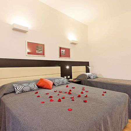Domus Best Guest House Рим Екстер'єр фото