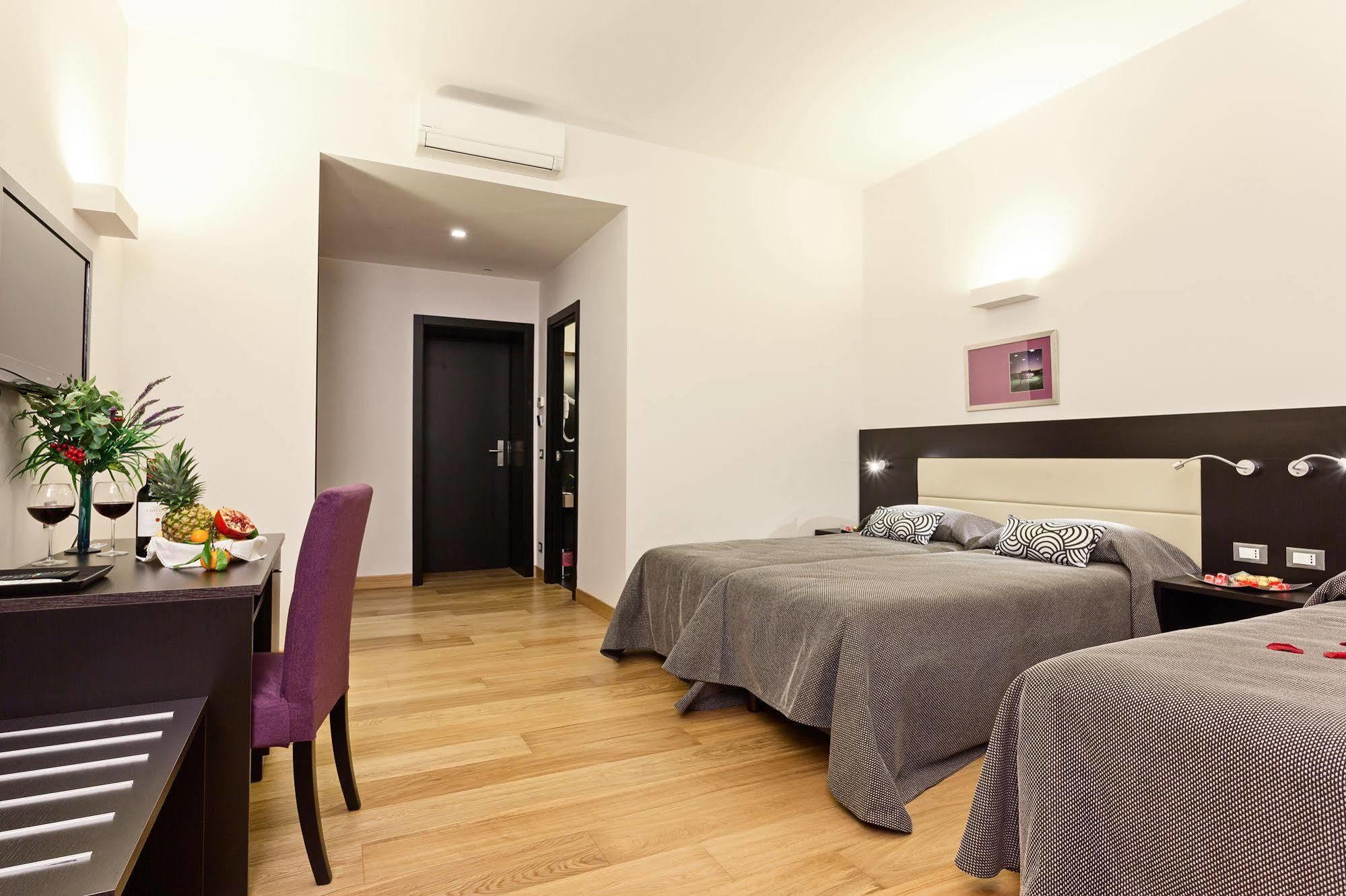 Domus Best Guest House Рим Екстер'єр фото