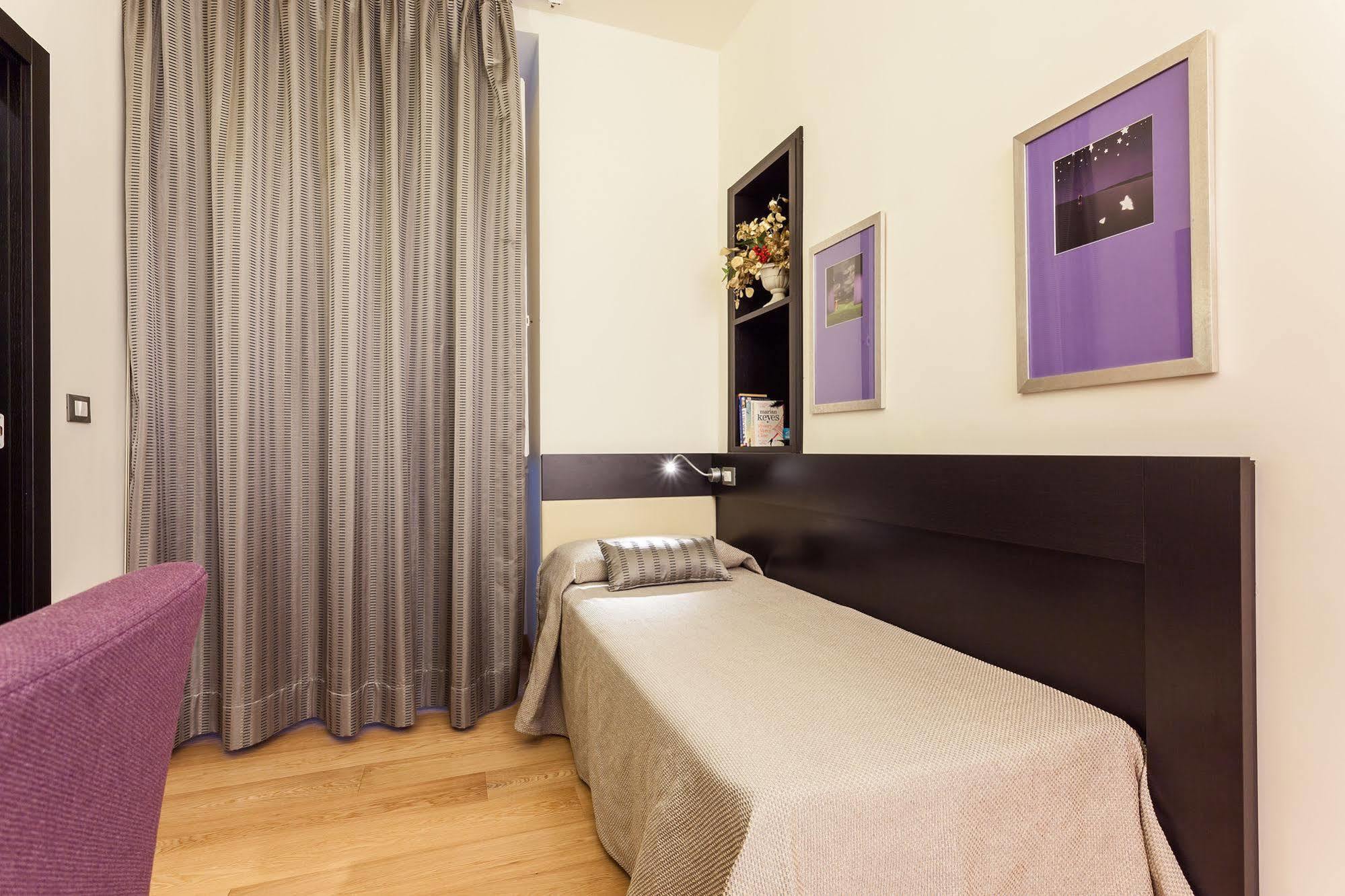 Domus Best Guest House Рим Екстер'єр фото
