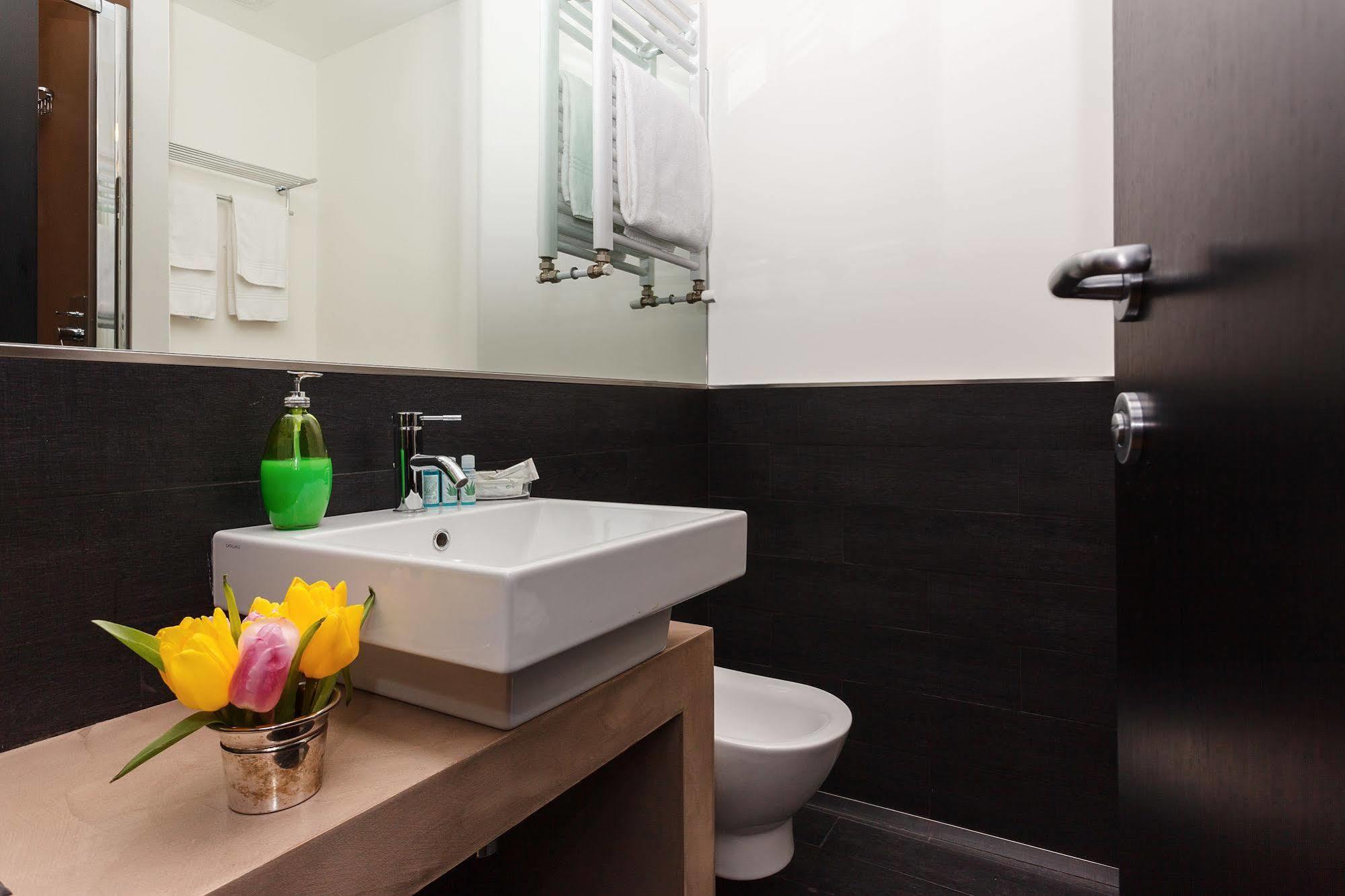 Domus Best Guest House Рим Екстер'єр фото