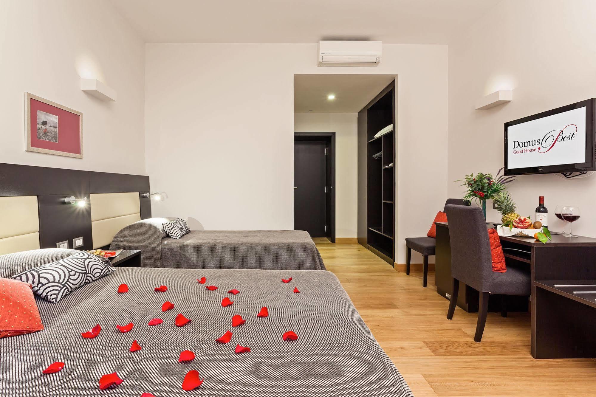 Domus Best Guest House Рим Екстер'єр фото