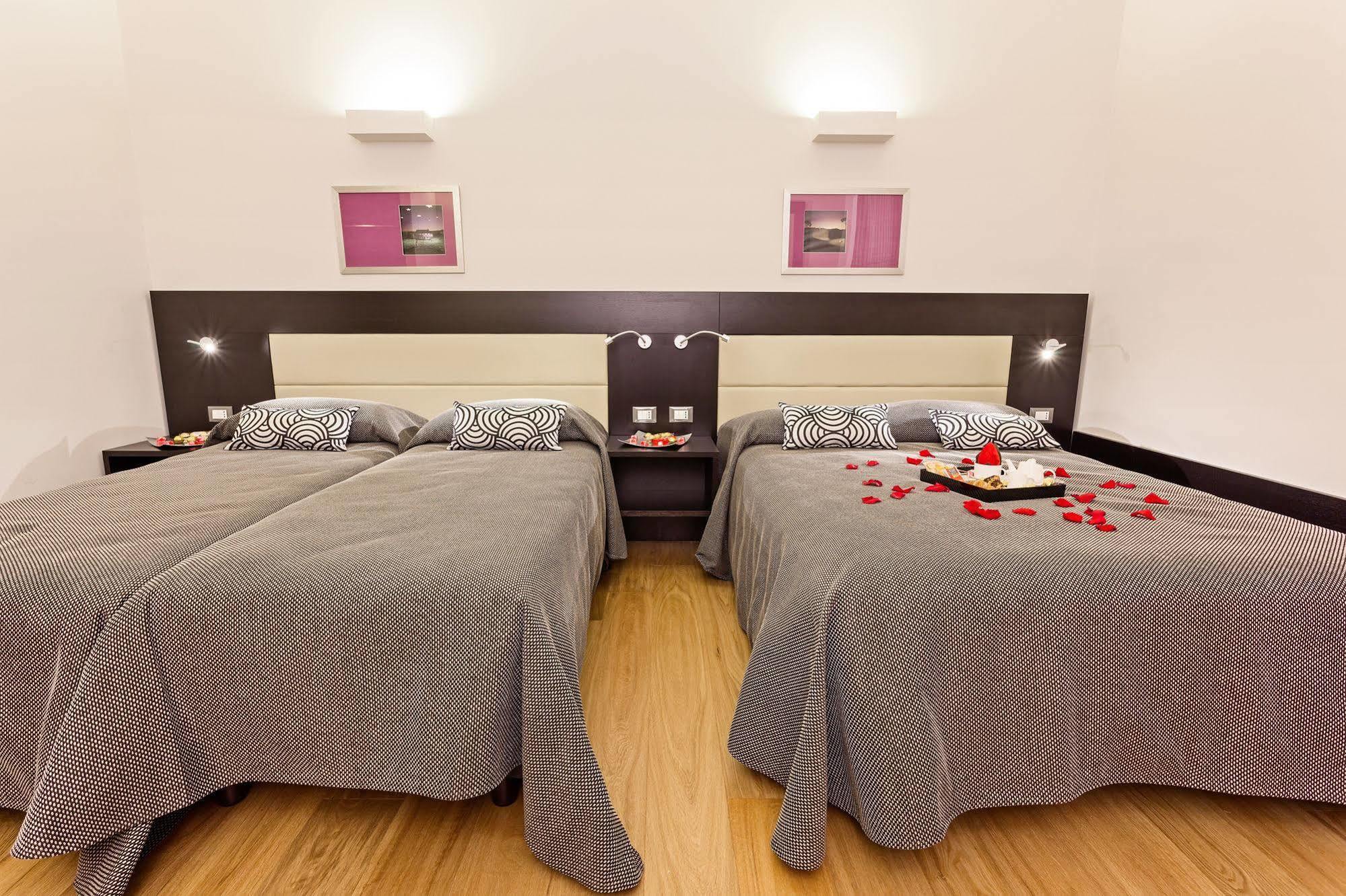 Domus Best Guest House Рим Екстер'єр фото